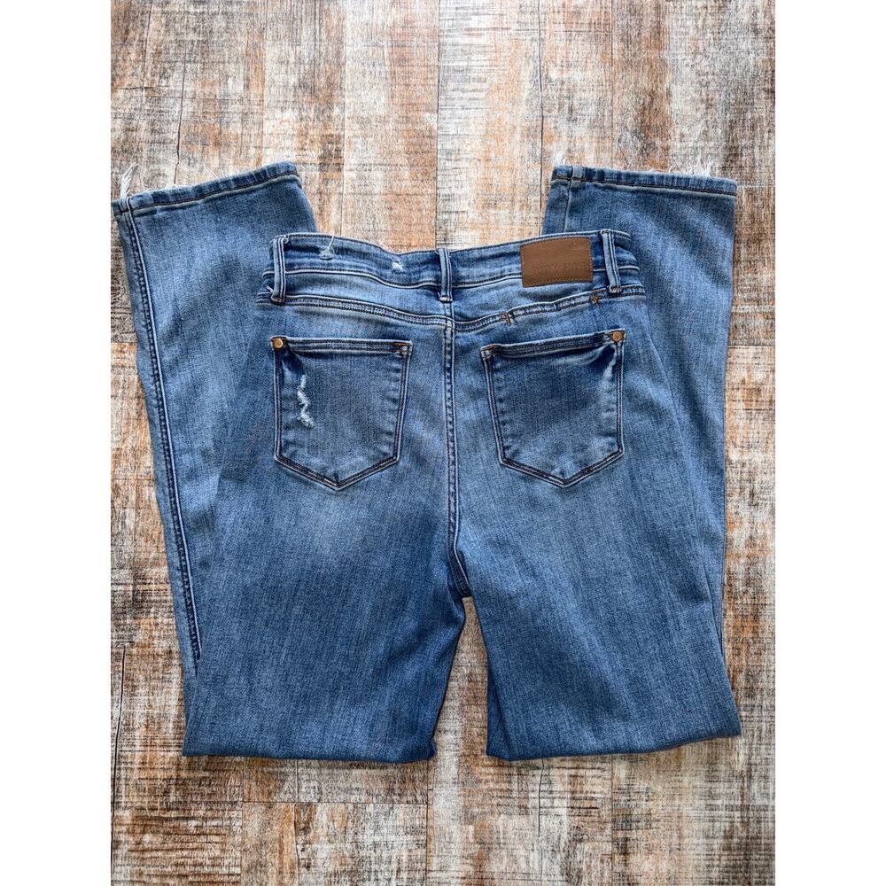 Judy Blue Distressed Denim Dad Jeans Mid Rise Straight Leg Size 9/29 - Picture 3 of 10